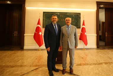 Valimiz Sayın Yavuz Selim Köşger'i makamında ziyaret ettik