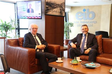 Ege İhracatçı Birlikleri Koordinatör Başkanı Sayın Jak Eskinazi'yi makamında ziyaret ettik.